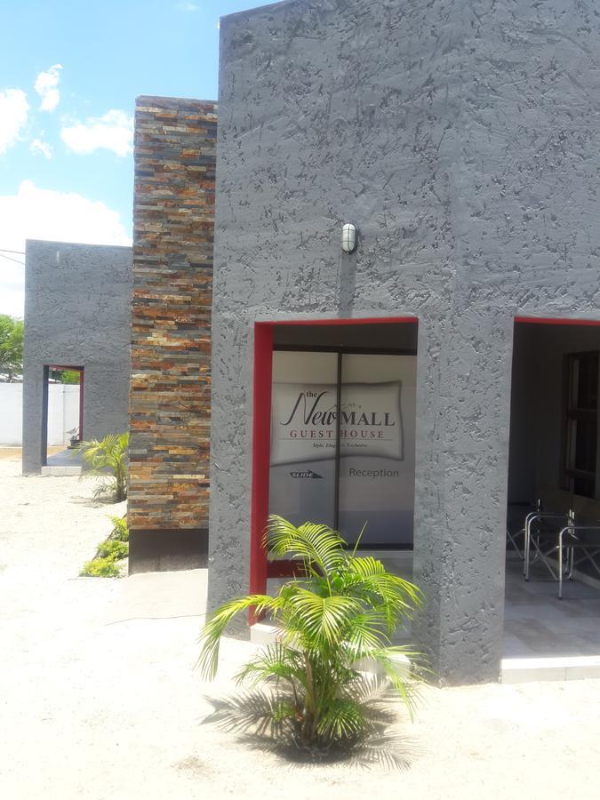 The New Mall Guesthouse Maun Exterior foto
