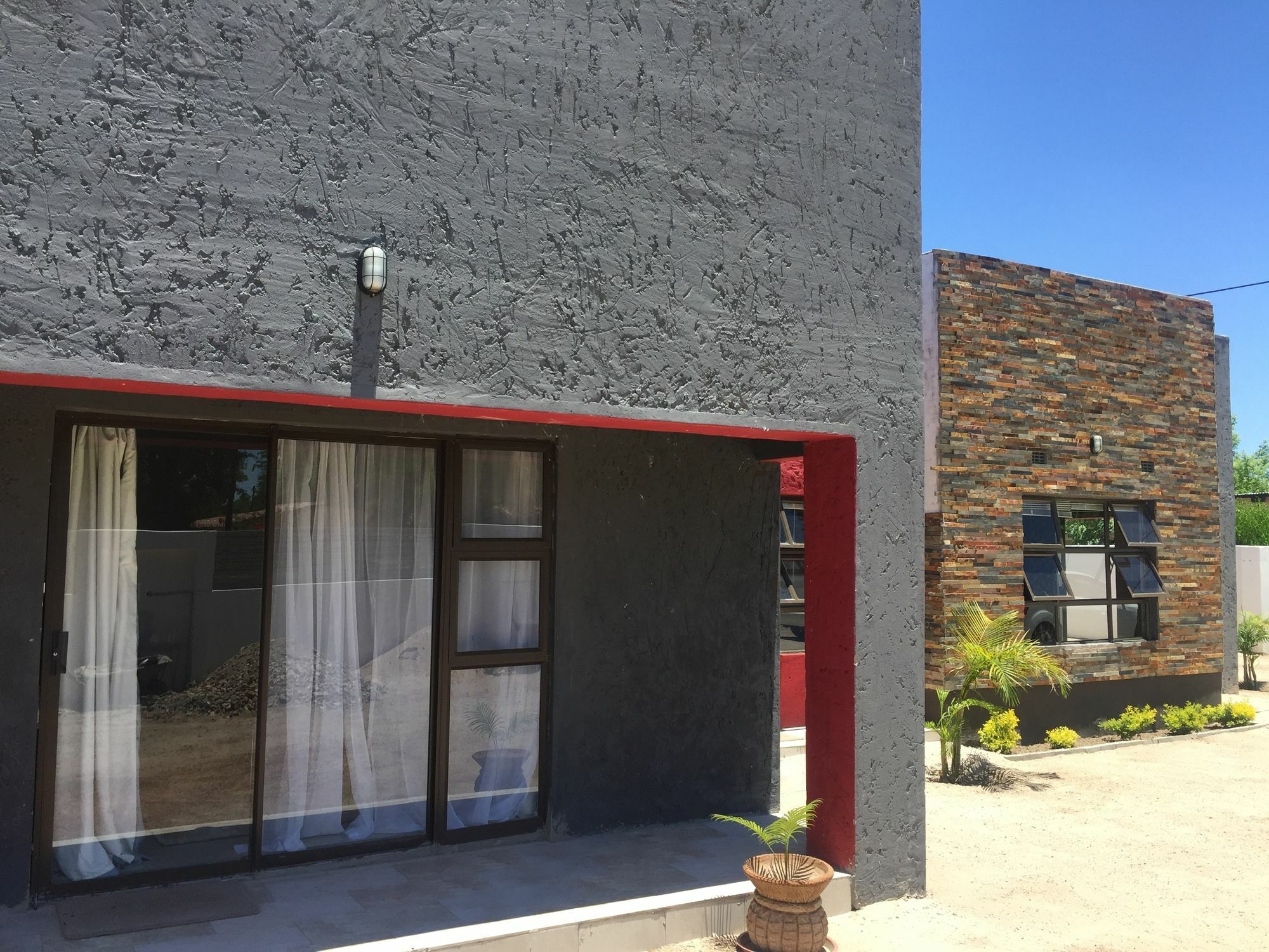 The New Mall Guesthouse Maun Exterior foto